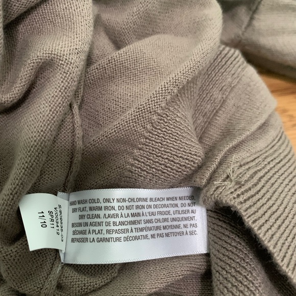 Old Navy Women's Cardigan Sweater Taupe 2X New - Picture 7 of 8